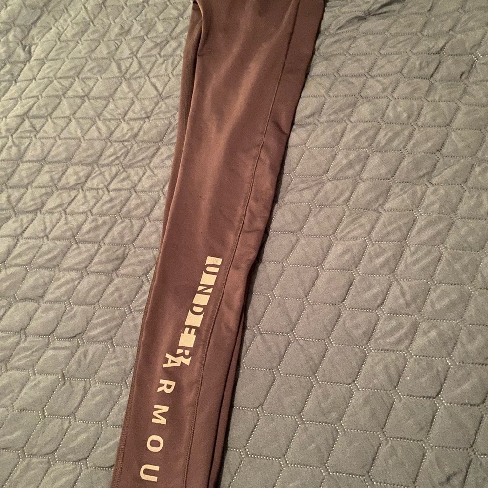 Pictures are off. Actually purple.